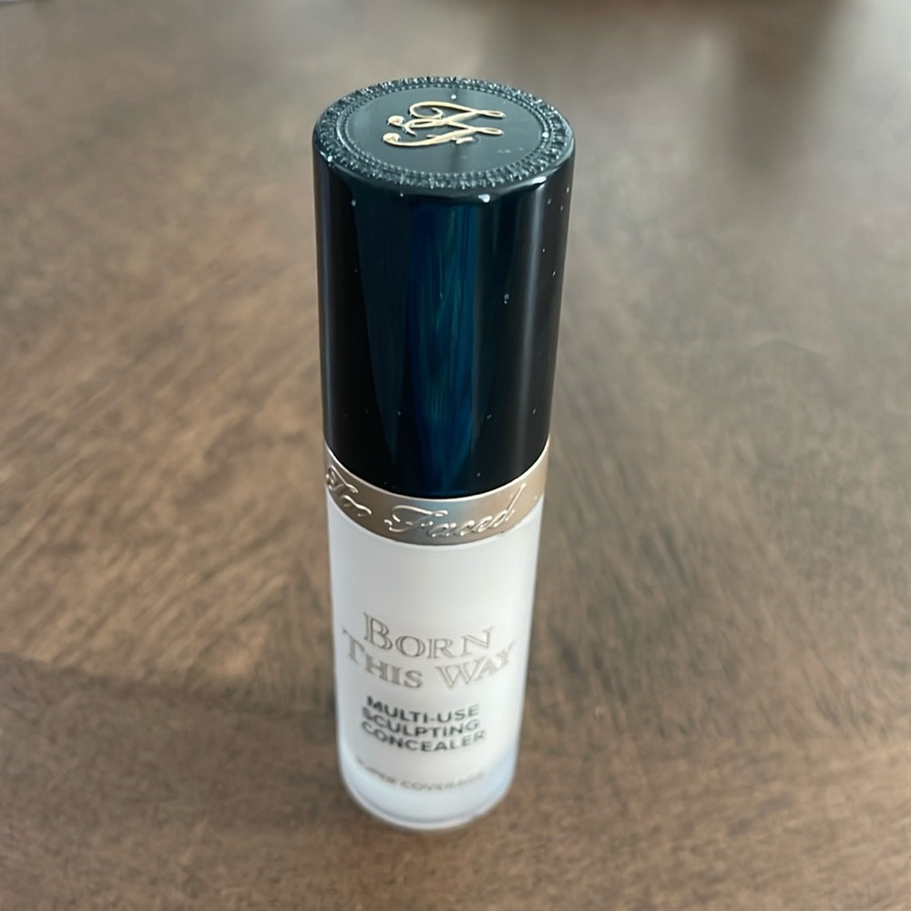 Born this way concealer - cloud